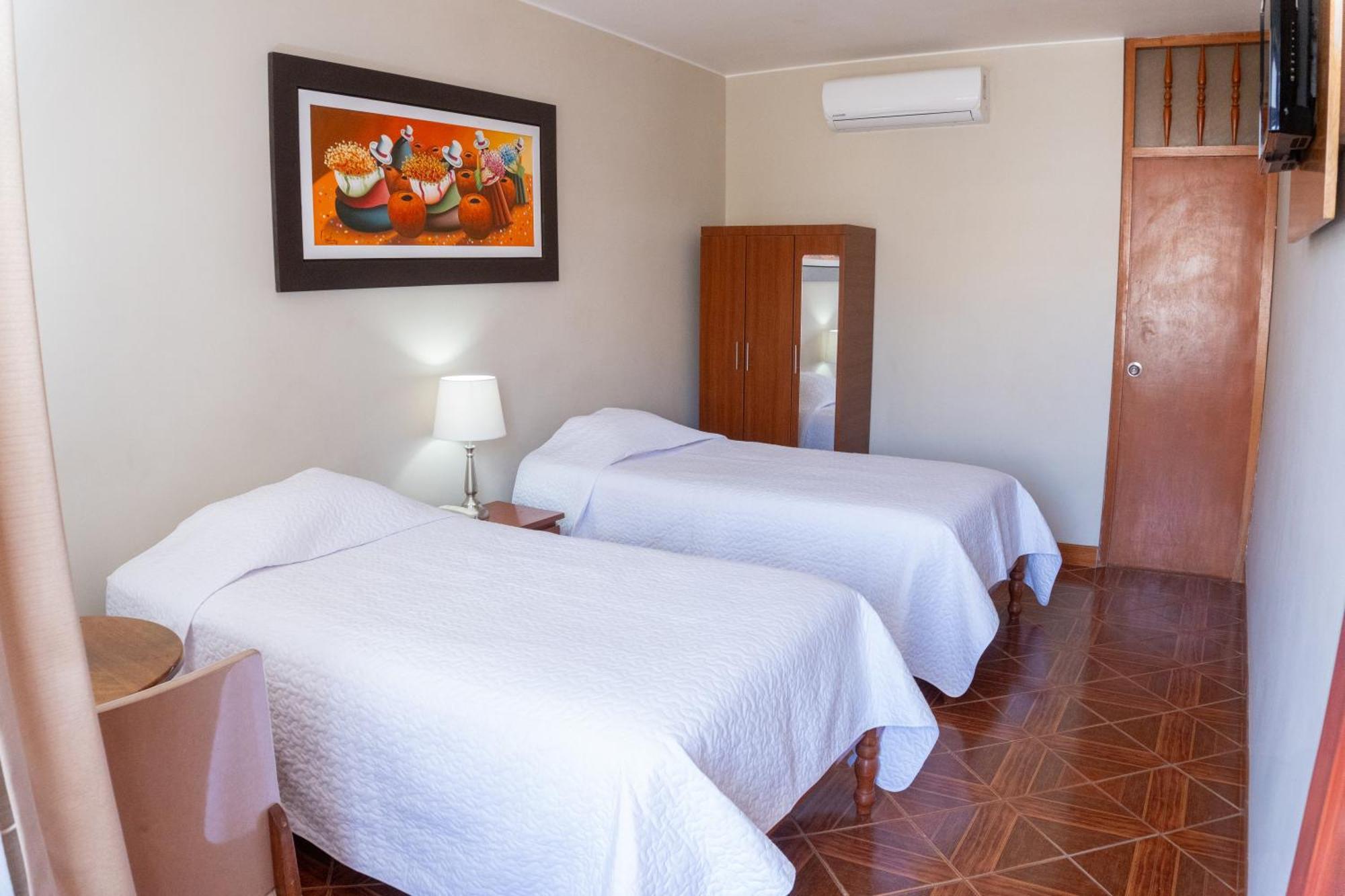 Hotel Curasi Ica Kültér fotó